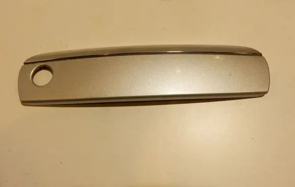 Audi A6 S6 C6 4F Front door handle cover 4F2837240 5124