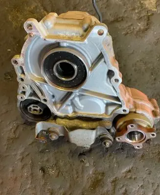 Gearbox transfer box case