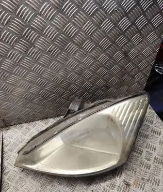 Ford Focus Headlight/headlamp