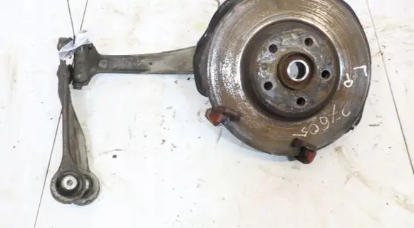 Audi A4 S4 B8 8K Front wheel hub spindle knuckle