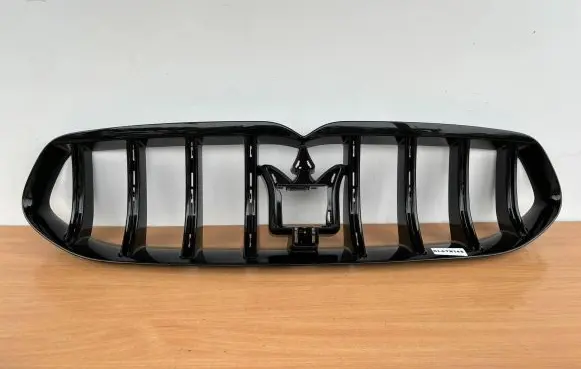 Maserati Grecale Front grill 670167295