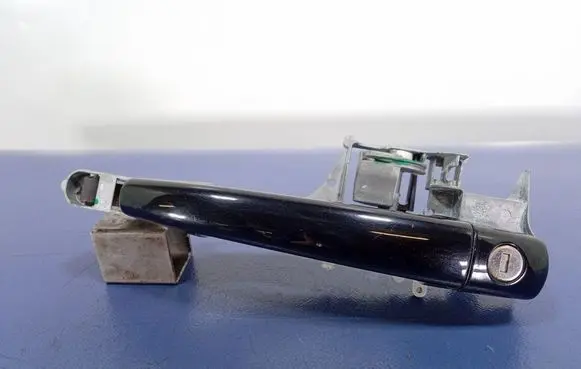 Peugeot 308 Front door exterior handle 