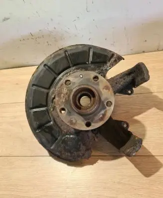Volkswagen Golf VI Front wheel hub spindle knuckle