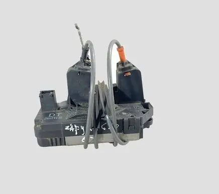 Opel Zafira A Rear door lock 24414135