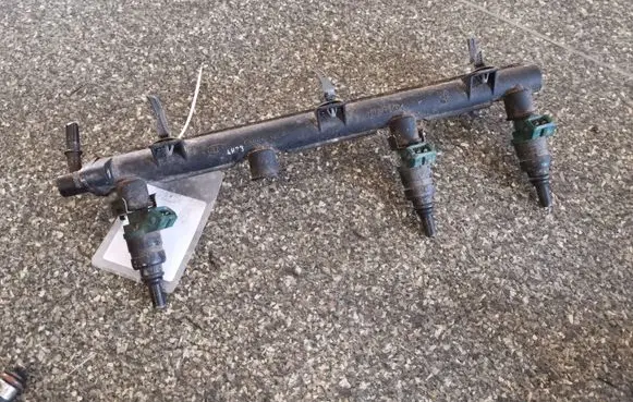 KIA Rio Fuel injectors set 0K30C13250