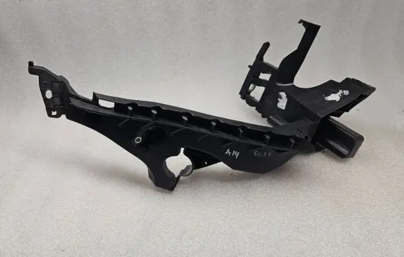 Audi A4 S4 B8 8K Headlight/headlamp mounting bracket 8K0805608B