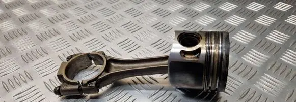 Audi A4 S4 B5 8D Piston with connecting rod