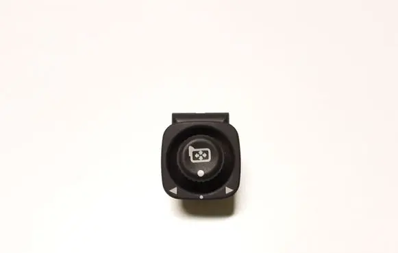 Wing mirror switch
