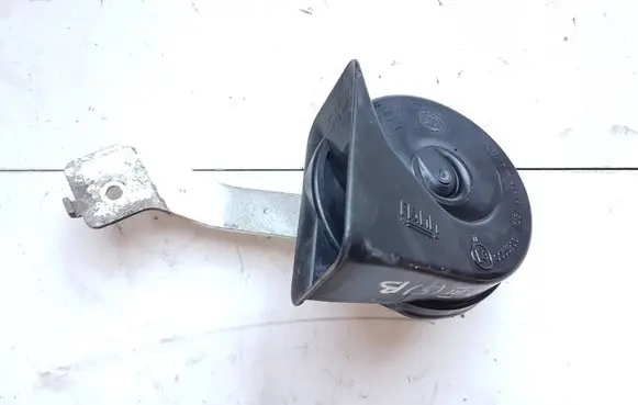 Mercedes-Benz A W176 Horn signal A046522 0055306 55306AM80S