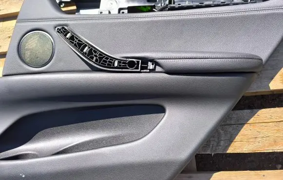 BMW X5 F15 Rear door card panel trim 105872846C 11706112 78117001