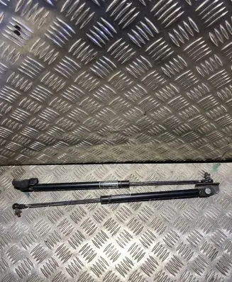 Subaru XV I Tailgate/trunk strut/damper