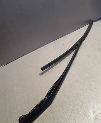 Honda Civic Front wiper blade arm