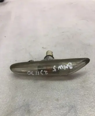 BMW 5 E60 E61 Third/center stoplight A049189