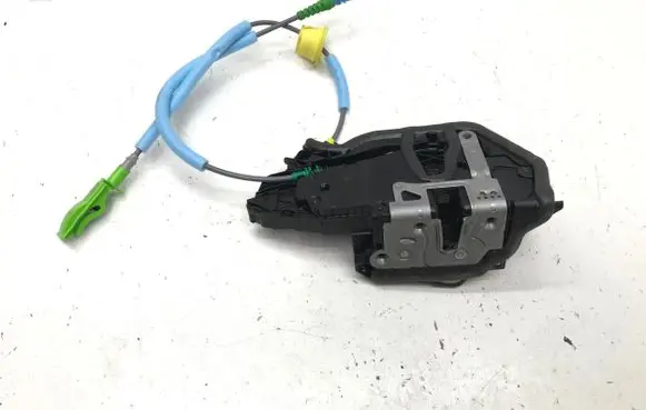 BMW 2 Active Tourer U06 Front door lock 5A160B8