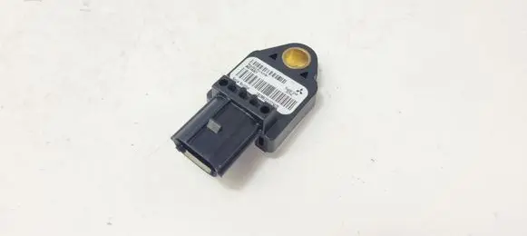 Mitsubishi Outlander Airbag deployment crash/impact sensor 8651A001