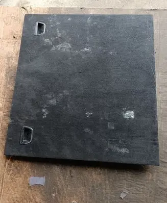 Trunk/boot floor carpet liner