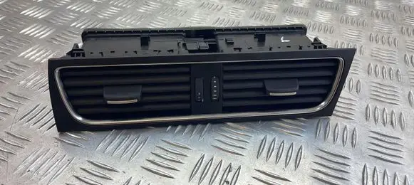 Audi A5 8T 8F Dash center air vent grill 8K0919475
