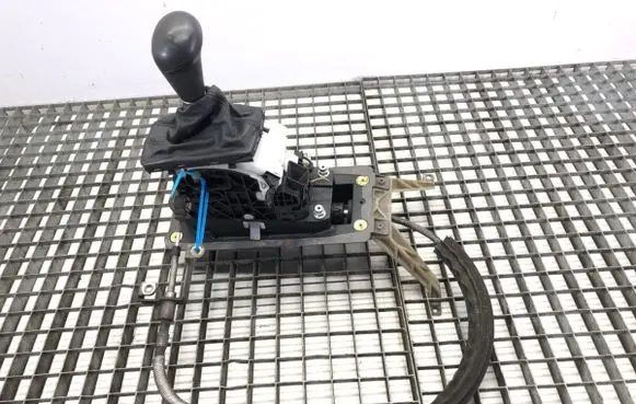 Audi Q7 4L Gear shift rod 4L1713041R