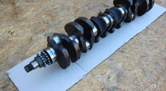 BMW 5 E34 Crankshaft 1719974