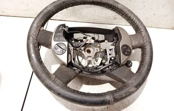 Toyota Prius (XW20) Steering wheel