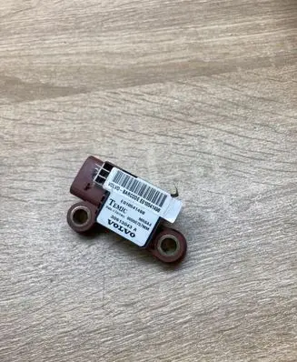 Volvo S40, V40 Airbag deployment crash/impact sensor 30613043A