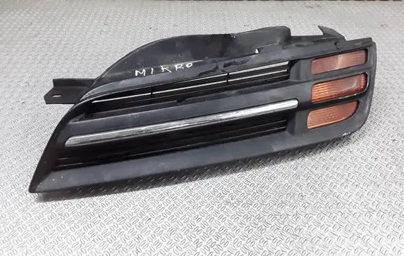 Nissan Micra Front bumper upper radiator grill