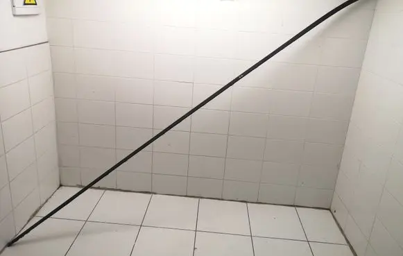 Roof trim bar molding cover
