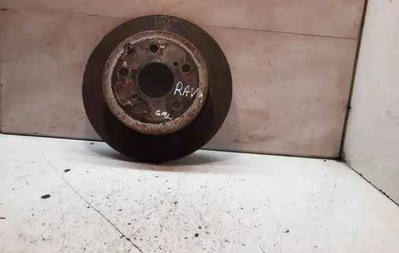 Toyota RAV 4 (XA30) Rear brake disc