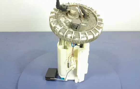 Toyota Prius (NHW20) In-tank fuel pump 77020-47041