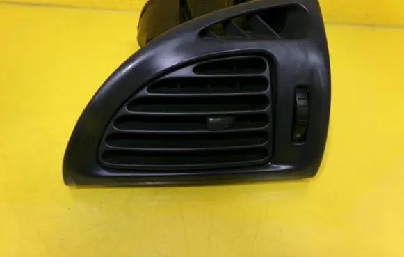 Citroen C5 Dashboard side air vent grill/cover trim 99024210