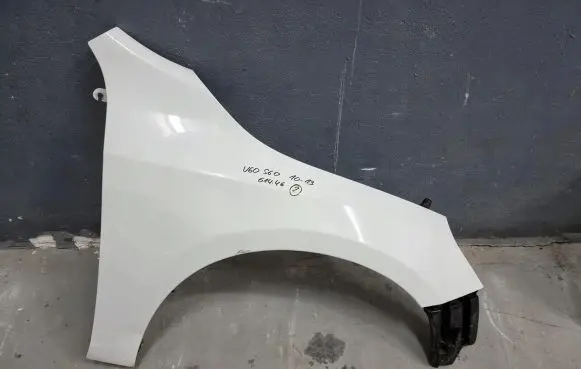 Volvo V60 Fender