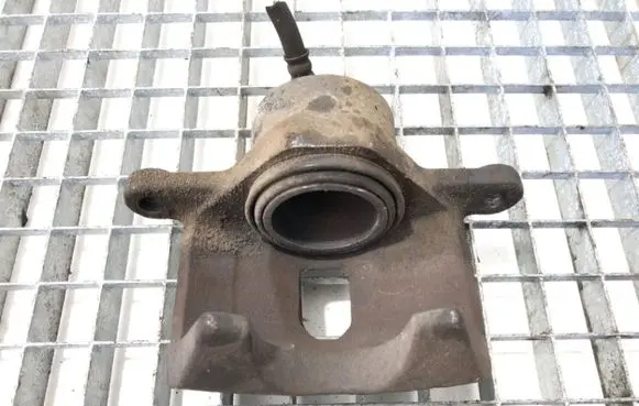 KIA K2500, K2700, K3000 Front brake caliper