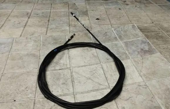 Mazda 3 I Fuel cap flap release cable 