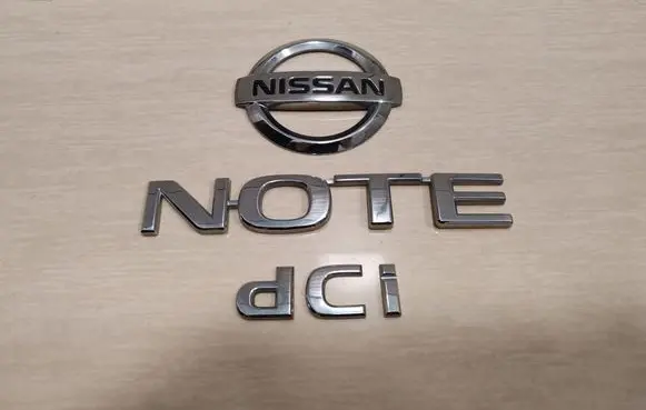 Nissan Note (E11) Rear loading door model letters 90890AU400 908951U600