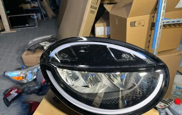 Fiat 600 Headlight/headlamp 52207557 00522075570 B009H5570063455