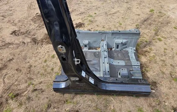 Mazda CX-3 Pillar (middle) SLUPEK