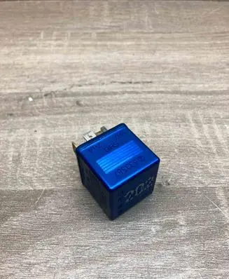 Audi A4 S4 B5 8D Other relay 8A0951253 899587 202