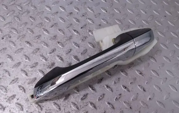 Rear door exterior handle