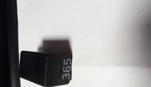 Audi A6 S6 C5 4B Other relay 8D0959257