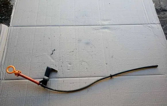 Volkswagen Golf IV Oil level dip stick 030115636A