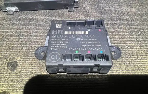 Mercedes-Benz C W204 Door control unit/module A2129004006 2129004006
