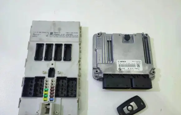 BMW 3 F30 F35 F31 Engine ECU kit and lock set 13618514740