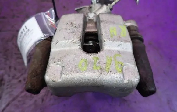 Renault Megane II Rear brake caliper