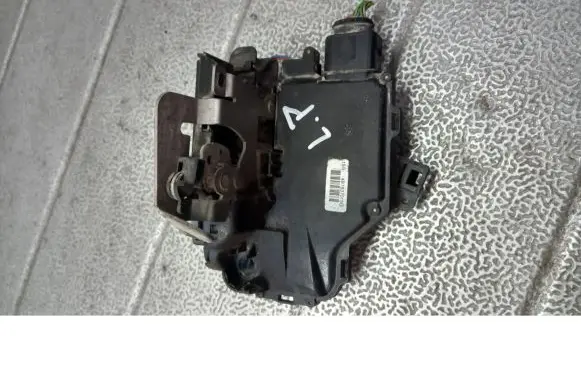Audi A6 S6 C5 4B Front door lock