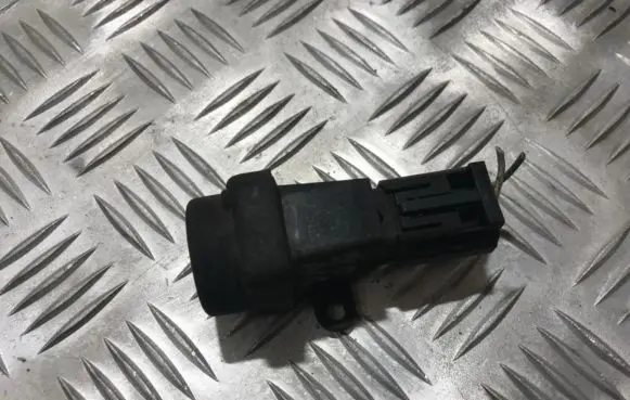 Renault Megane I Fuel cut-off switch 7700306391 5147d6