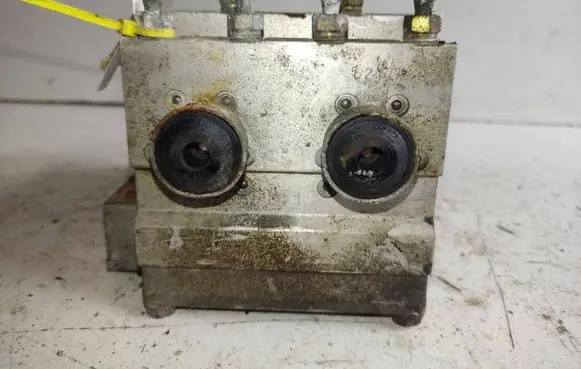 Mazda 626 ABS Pump G14V437A0