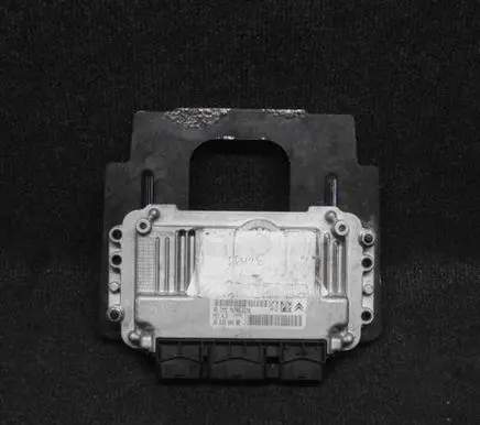 Peugeot 307 Engine control unit/module 9663394680