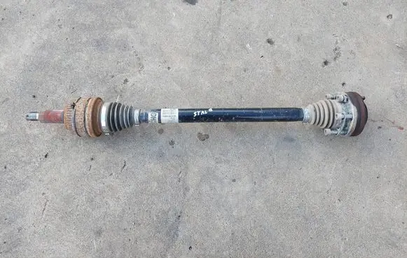 Hyundai Genesis Rear driveshaft 49601B1100 PBTD582VJ