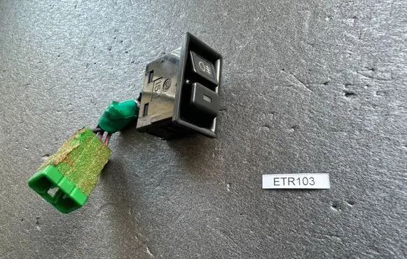 Isuzu Trooper Fog light switch 8941215010 8941215011