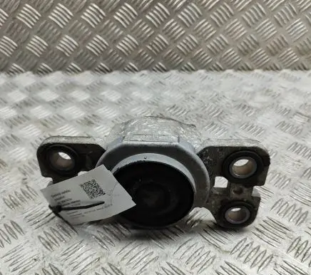 Land Rover Range Rover Evoque L538 Engine mount bracket BJ327M121AC
